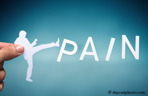 image of West Des Moines chiropractic tips to decrease chronic pain: understanding, acknowledging emotions, undergoing manipulation, exercising