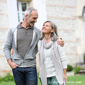picture of West Des Moines happy couple with relief of failed back surgical syndrome back pain